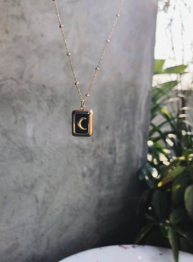 方形月牙小巧钛钢18K金锁骨链