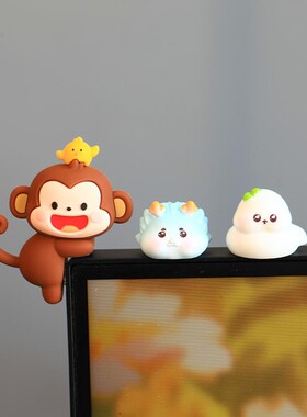 趴趴小猴子治愈系解压办公室工位桌面摆件电脑电视机上车载装饰品