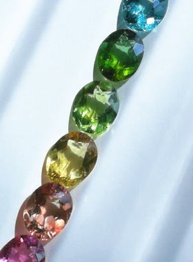 难得大尺寸9x7mm彩虹碧玺戒面 切面刻面裸石椭圆蛋形 18k手链手镯