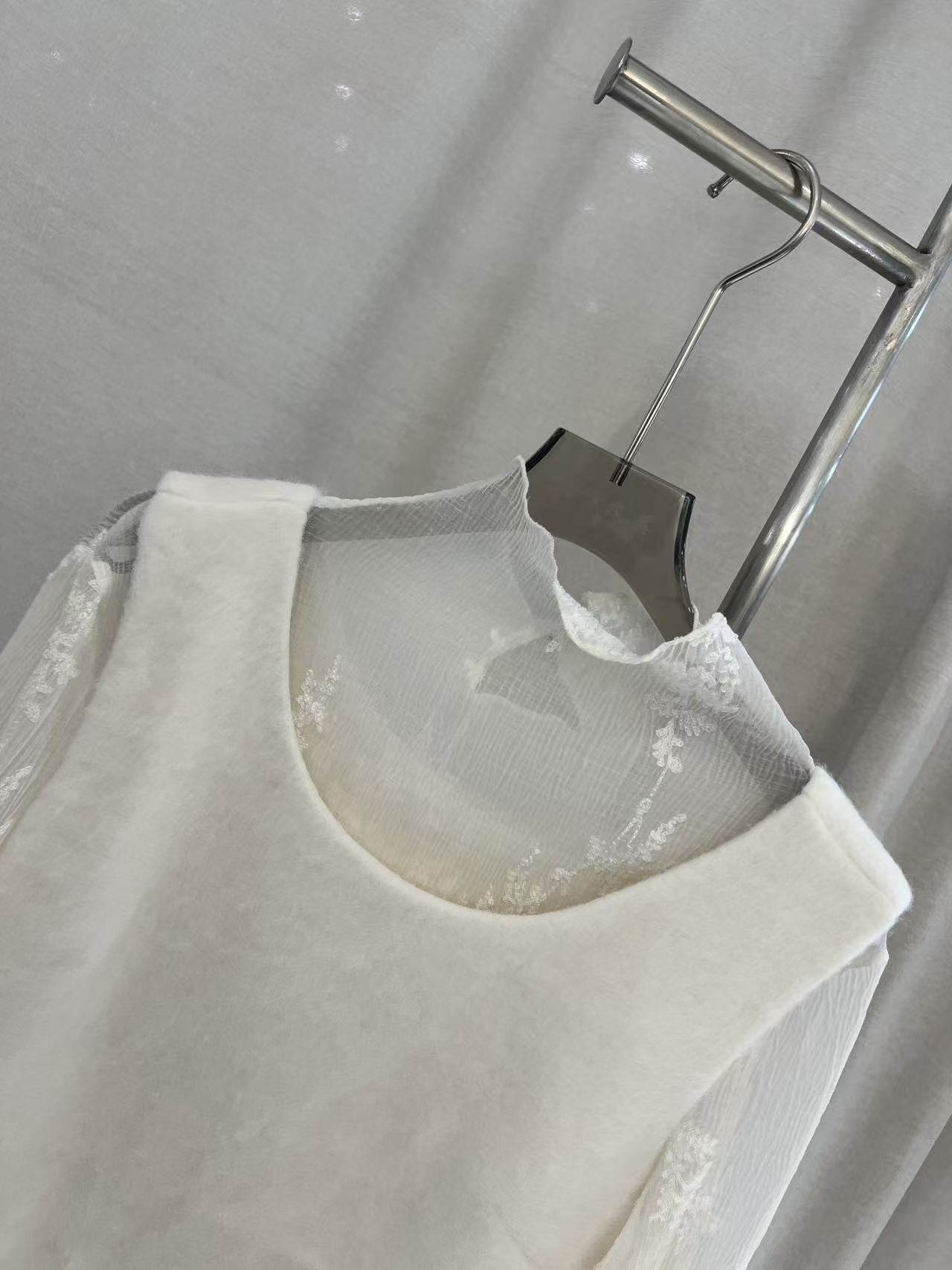 CUPDT 2026新款时尚百搭圆领宽松纯色长袖欧根纱衫,淘宝优惠券,粉丝福利购,淘宝优惠卷