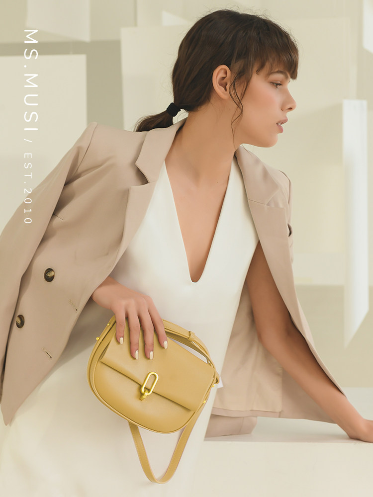 暮思小姐女2022新款休闲小众马鞍包 暮思小姐箱包马鞍包