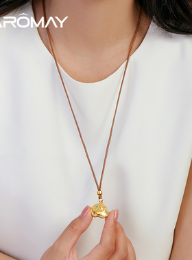 卡洛美吉象纳福项链女款黄金色墩墩象古法毛衣链秋冬长款吊坠配饰