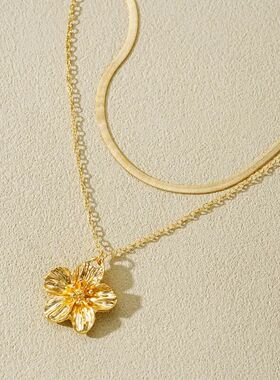 2Pcs/Se Exquisi Meal Flower Pendan Necklaces for Women Ladie