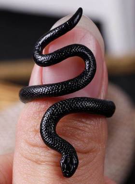 Anime Rings for Men Women Punk Goth Snake Ring Exaggerated B