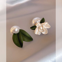 Carring Kande Gardenia Flowers Earrings Small Clear New Fashion Comeback Sons Ears Needles Female design Sensation Ear Accessories