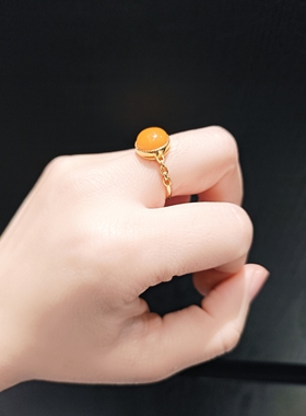 11m圆形鸡油黄蜜蜡配s925银托戒指活口可调节