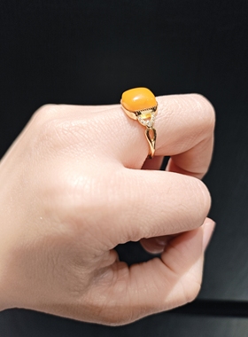 10m鸡油黄方糖蜜蜡配s925纯银底座配皓石戒指圈口活口可调节