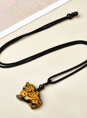 天然黄虎眼石貔貅吊坠