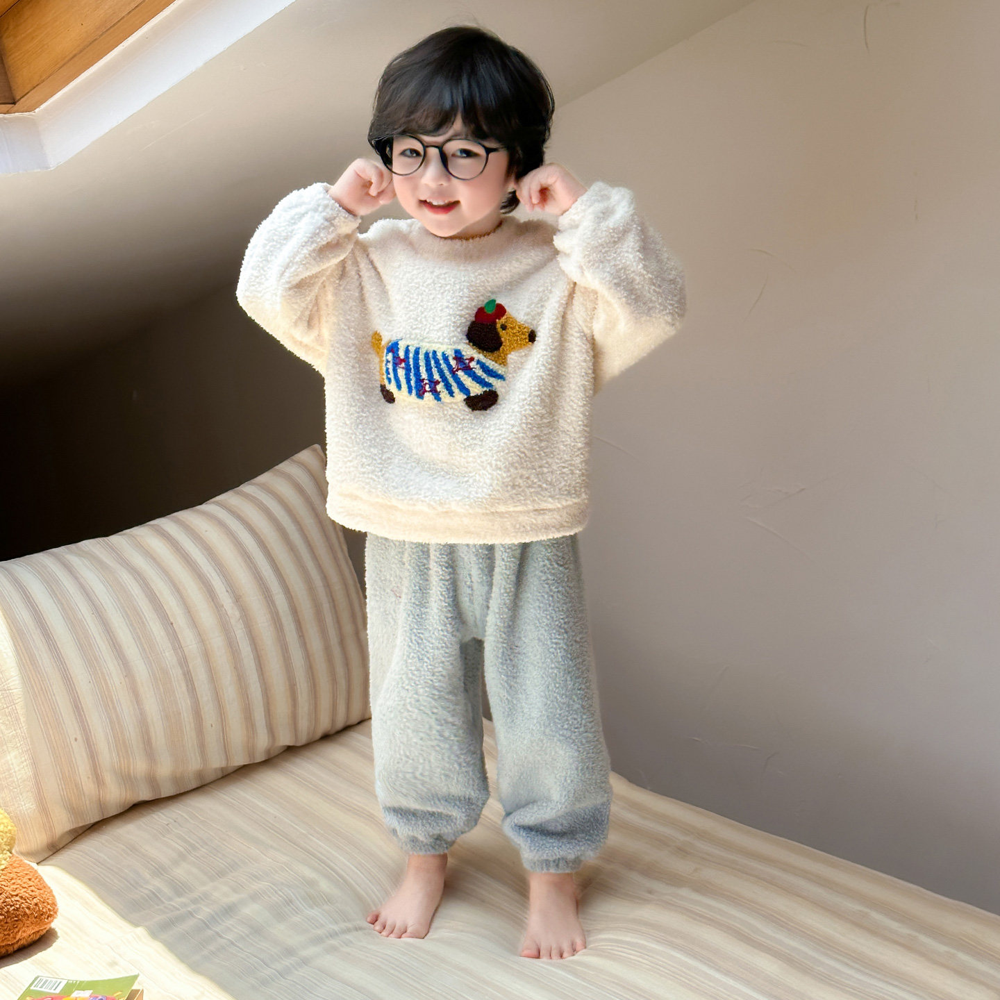 男宝宝家居服珊瑚绒儿童睡衣男童2025新款冬加厚男孩分体卡通冬装,淘宝优惠券,粉丝福利购,淘宝优惠卷