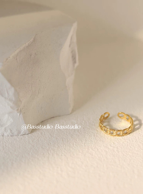 Basstudio ins风复古风开口戒指钛钢镀18K金保色花朵圆形蛇形套组