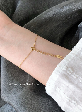 Basstudio 简约小巧迷你goodluck好运气金币星光手链钛钢镀18K金