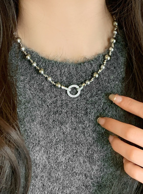 法式复古高品质灰色施家珍珠项链锆石O字扣小众毛衣链手链套装