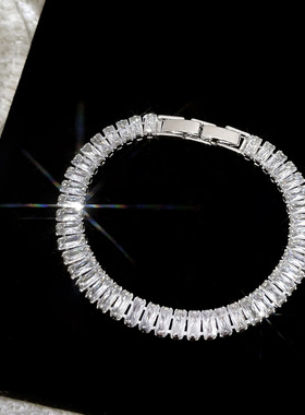 时尚轻奢简约小众设计感锆石手链百搭高级感日常通勤个性气质手饰