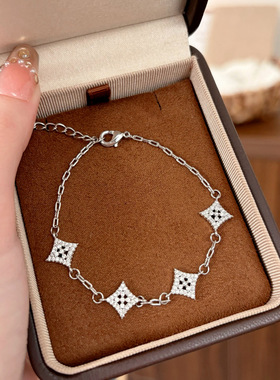 时尚简约轻奢高级感微镶锆石星星手链通勤百搭精致小众设计感手饰