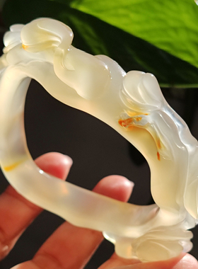 玛瑙印象 纯天然逊克北红江料玛瑙手镯 高雅玉兰花雕刻手镯56