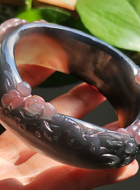 春和景明 天然玛瑙雕刻手镯稀有蓝粉俏色桃花盛开 高工雕花手镯58