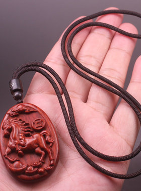 紫檀木质十二生肖动物木雕可爱红色马挂坠项链吊坠男女长款毛衣链