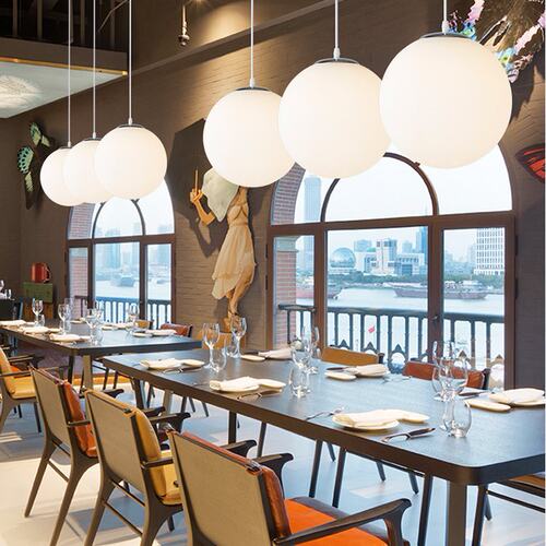 简约现代圆球吊灯美甲店铺商用餐厅过道个性橱窗球形泡泡婚庆吊灯 - 图2