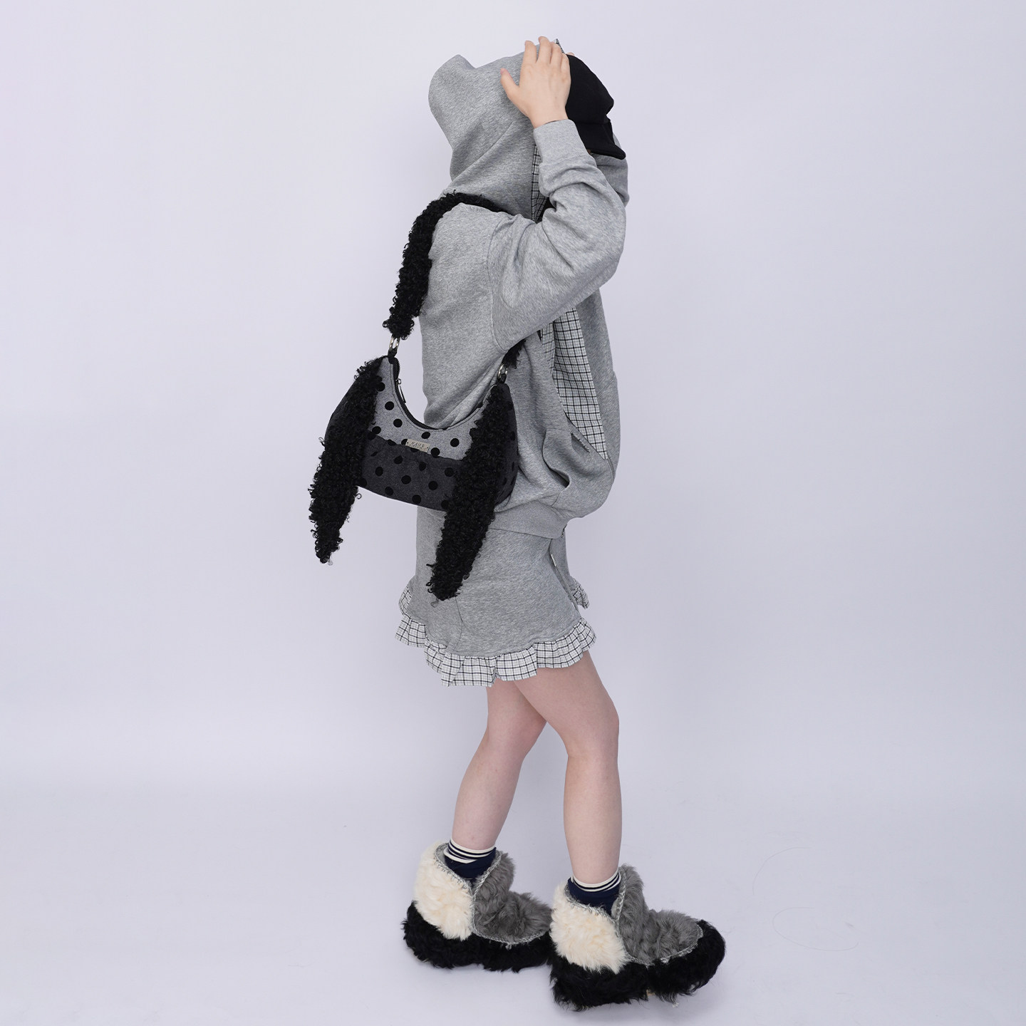 Rebirth野生设定原创设计腋下包女2025冬兔子毛绒百搭通勤斜挎包,淘宝优惠券,粉丝福利购,淘宝优惠卷