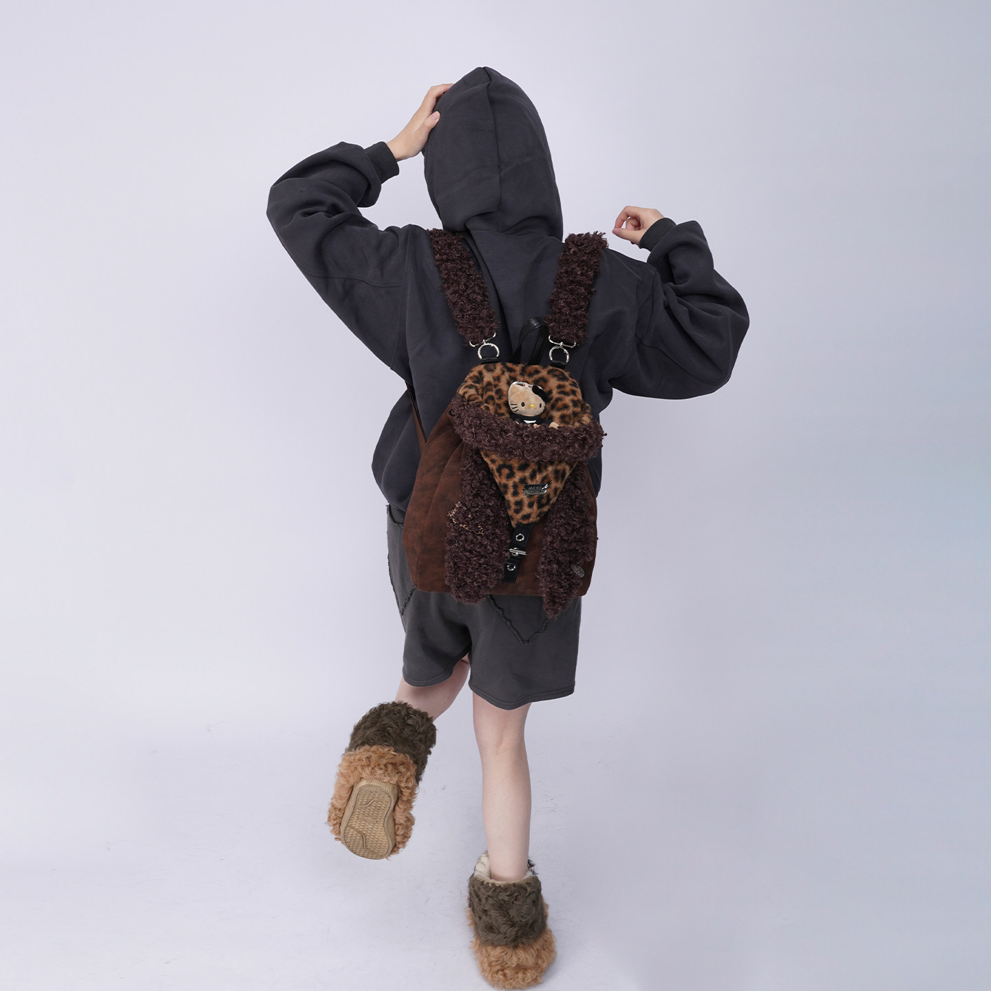 rebirth野生设定兔耳朵双肩包女2025秋冬可爱上课毛毛包斜挎书包,淘宝优惠券,粉丝福利购,淘宝优惠卷