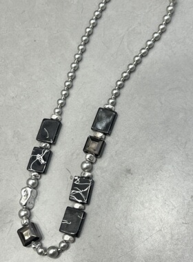 法式复古灰珍珠大理石纹串珠项链女高级小众轻奢气质百搭锁骨链潮