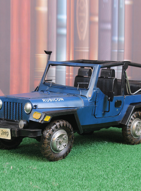 复古风牧马人铁皮汽车橱窗摆件