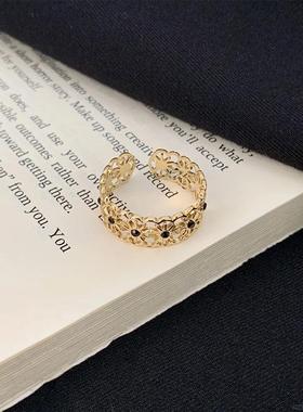 开口设计金色素花纹镂空戒指法式