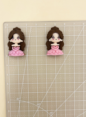 DIY树脂配件卡通小公主小女孩穿衣胸针配饰装饰小饰品