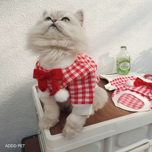 Красный праздничнный милый зимний трикотажный свитер