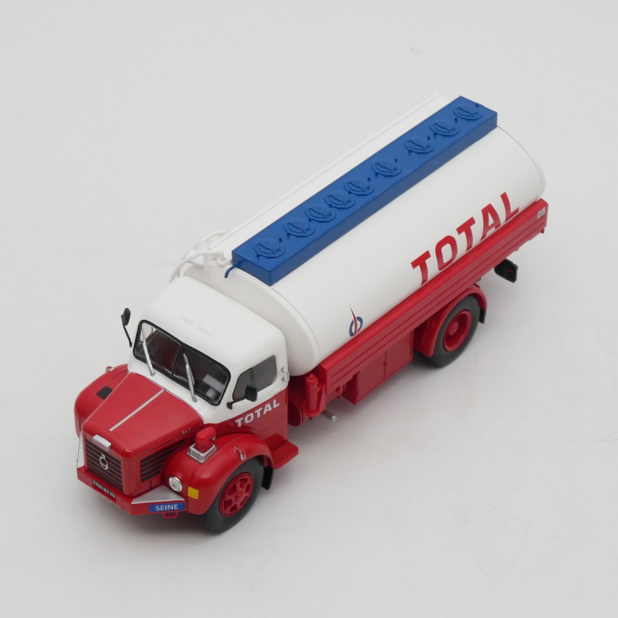 ixo 1:43 Berliet GLR M2贝埃利卡车TOTAL道达尔油罐车合金车模型 - 图3