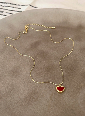 小众高级感红色爱心吊坠项链女轻奢时尚个性独特百搭颈链锁骨链