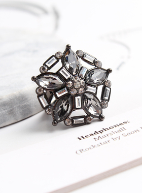 克拉水晶雪花质感夸张戒指