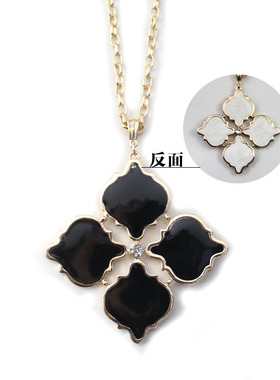 克拉质感滴釉四瓣花长款毛衣链