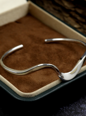 S925纯银轻奢小众设计金色开口手镯女简约高级感百搭手环