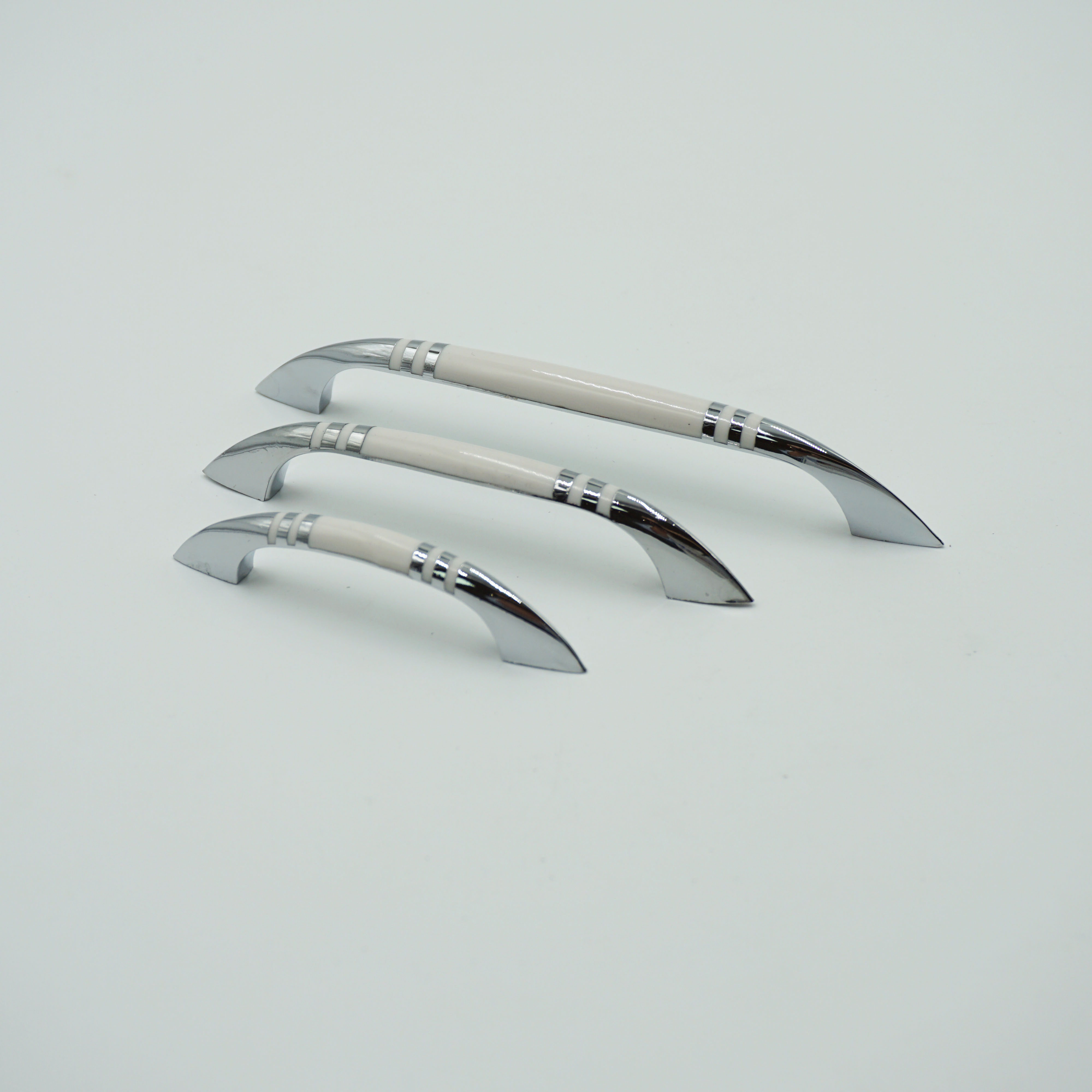 经典树脂塑胶老款五金拉手320豪诺厂家红色白色拉手鞋衣柜门把手,淘宝优惠券,粉丝福利购,淘宝优惠卷