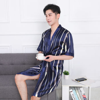 Pajamas ຜູ້ຊາຍ summer ແຂນສັ້ນ ice silk ໄຫມບາງໆ all-in-one ວ່າງ pajamas ຜ້າໄຫມ bathrobe ເຮືອນເຄື່ອງນຸ່ງພາກຮຽນ spring ແລະດູໃບໄມ້ລົ່ນແຂນຍາວ