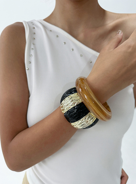 atmshop复古夸张时髦黑金宽版弹力绳手环个性新中式晕染树脂手镯