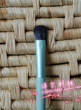 包邮 珂斯蒂kisseed斜角晕染侧影刷 毛质柔软 斜切口设计贴合鼻子