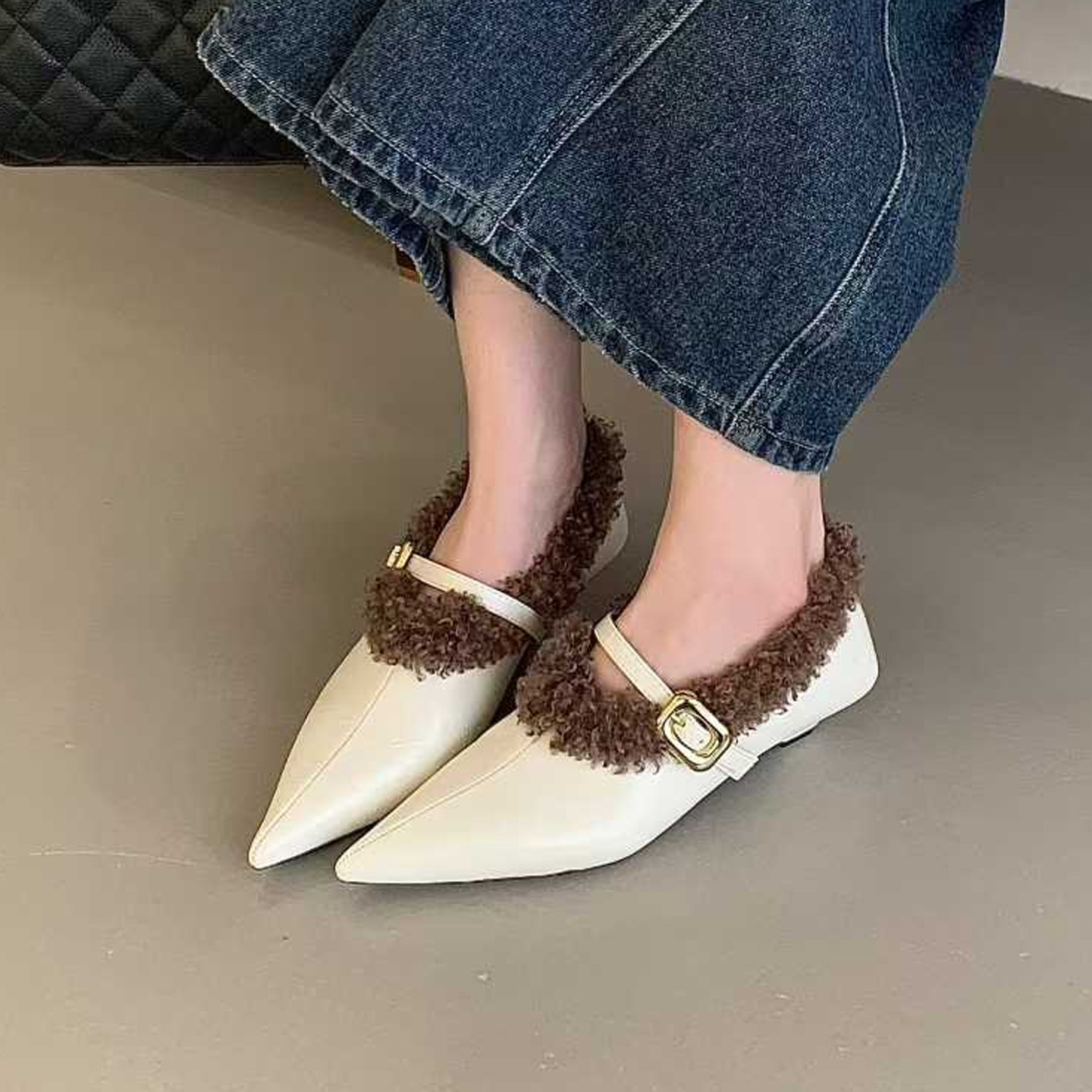 欧美时尚尖头卷卷毛鞋口一字扣带加绒保暖粗跟低跟毛毛鞋深口单鞋,淘宝优惠券,粉丝福利购,淘宝优惠卷