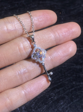 热销莫桑钻项链钥匙吊坠 轻奢小众ins风八心八箭项链