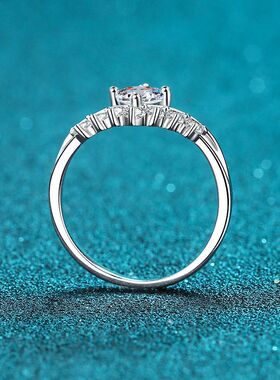 S925纯银皇冠公主女戒百搭简约ins风莫桑石戒指莫桑钻戒子