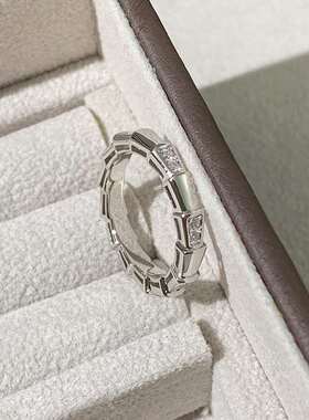 CREEAZ高精工CNC厚镀18K金贝母间满钻轻奢情侣对戒指环