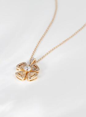 四叶草项链轻奢高级感长款毛衣链