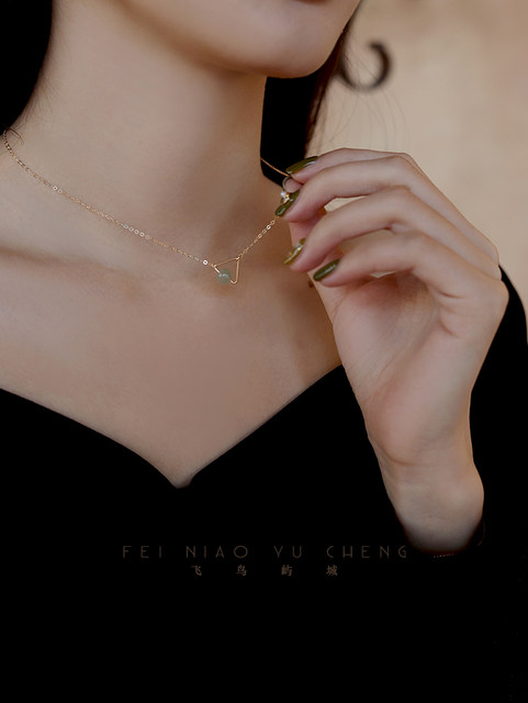 New Chinese style natural Hetian jade necklace clavicle chain