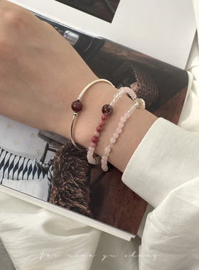 飞鸟屿城「草莓糖」纯手作简约精致新年红旺桃花草莓晶手镯手链女