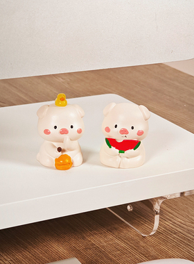 可爱小猪摆件办公室电脑桌解压玩偶工位情绪稳定饰品生日礼物女生