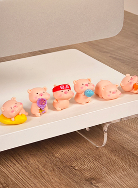 小猪电脑桌面装摆件办公室工位玩偶饰品2025新款上班情绪稳定神器