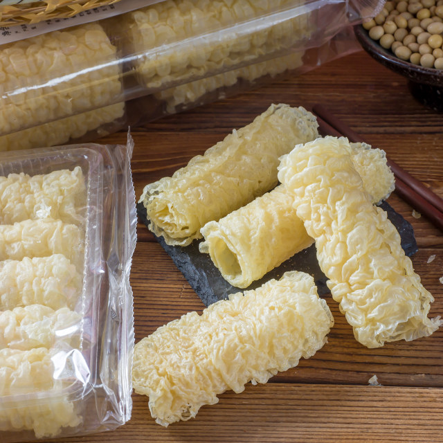 Bell rolls, commercial hot pot, spicy hotpot, snail flour, bean skin rolls, ingredients, deep-fried yuba, instant whole box wholesale
