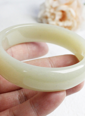 和田玉手镯59.5蜂蜜水色调玉手镯