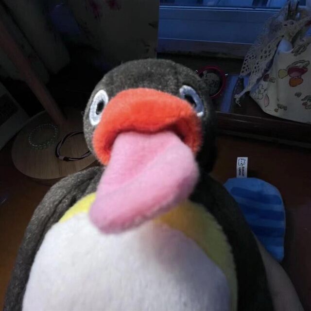 ພາສາຍີ່ປຸ່ນ pingu-sticking penguin doll plush funny ສໍາຜັດກັບປາ penguin ລີ້ນ sticking doll doll doll ຂອງຂວັນວັນເກີດສໍາລັບແມ່ຍິງ